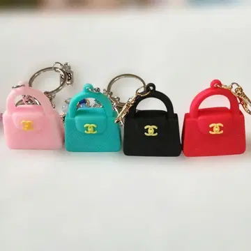 로고 마크 핸드백 참 키링 등 4점 빈티지