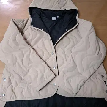 TARASU BOULBA 베이지 퀼팅 자켓 후드 부착