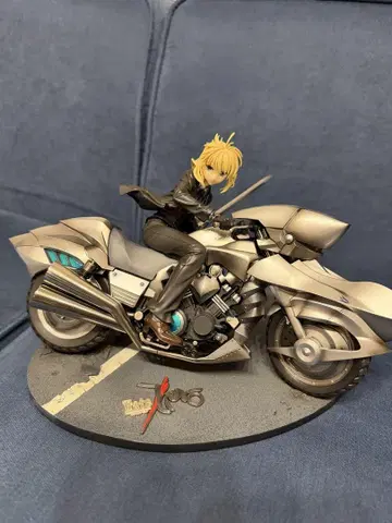Fate/Zero 세이버 & 세이버 모터드 큐이라셰 상자 없음