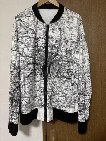 넘버나인 맵 패턴 페이퍼 블루종 사이즈 4