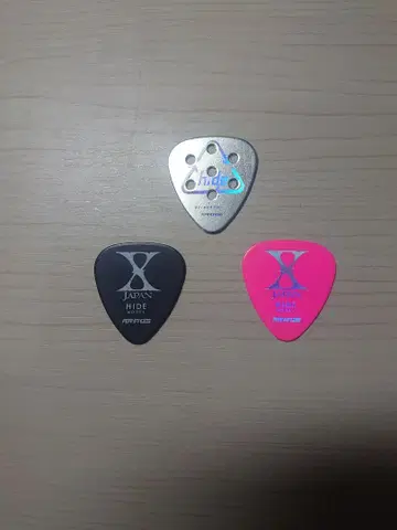 hide 기타 피크