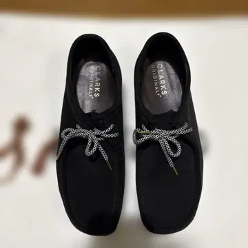 CLARKS ORIGINALS 왈라비