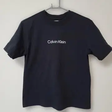 캘빈클라인 블랙 T셔츠