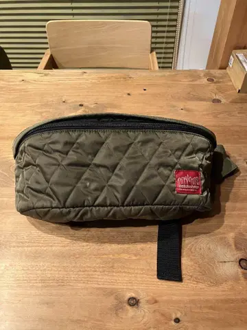 Manhattan Portage 바디백 올리브