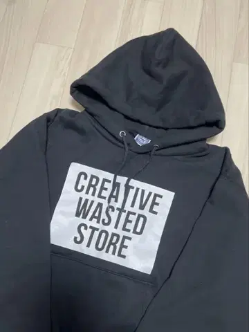 CREATIVE DRUG STORE 후드티 블랙 M