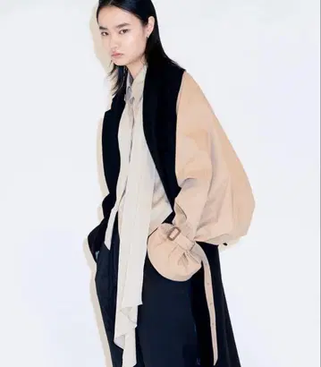 KANIZSA 바이컬러 오버 사이즈 트렌치코트
