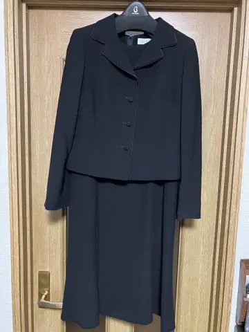 블랙 원피스 수트 자켓 포함