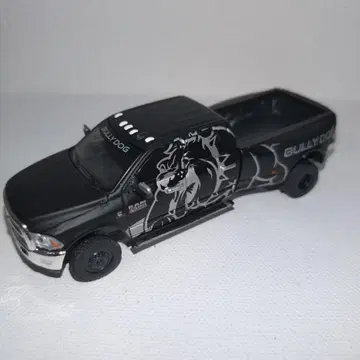 [격시브] Bully Dog 블랙 트럭 미니카