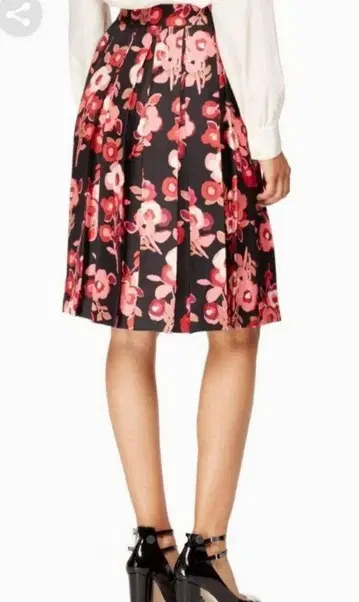 [ 미사용 새상품 ] Kate Spade 꽃무늬 플리츠 스커트