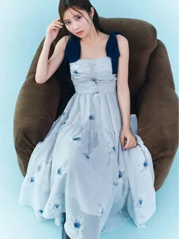 스나이델 프린트 숄더 리본 원피스