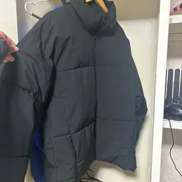 블랙 다운 자켓 퀼팅