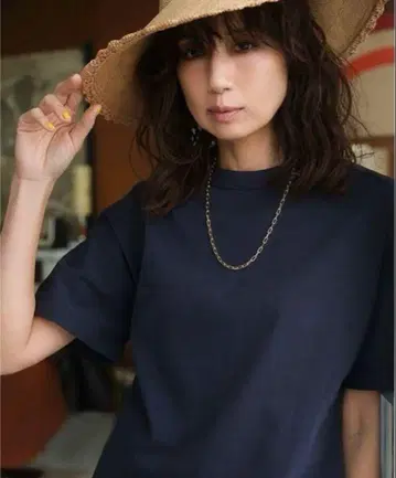FORME 히가시하라 아키 UV CUT 티 네이비