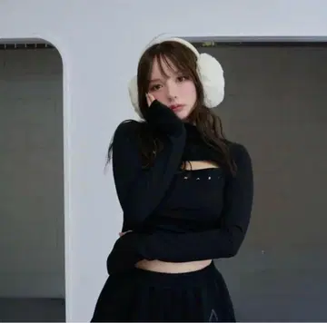 andmary Luna logo tops black