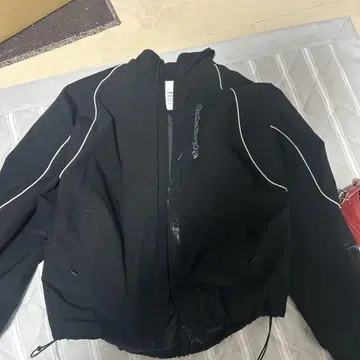 블랙 나일론 자켓