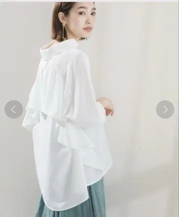 FURRY 린넨 느낌 스탠다드 스키퍼 코르크 프릴 블라우스