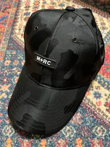 M+RC NOIR 마르쉐노아 블랙 카모캡