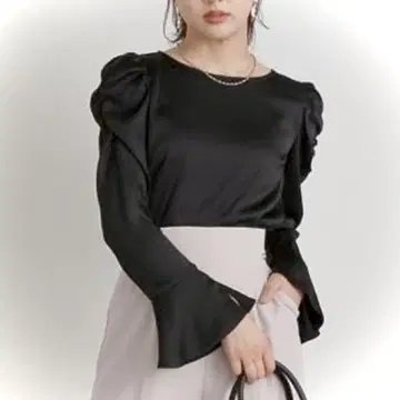 새상품급 프로포션 개더 슬리브 블라우스 상의