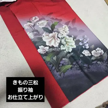 크림슨 컬러 후리소데 렌탈 사용