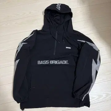 bass brigade 아노락 후드티