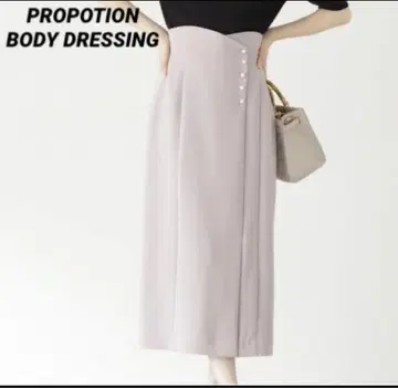 PROPOTION BODY DRESSING 펄 디자인 타이트 스커트 M