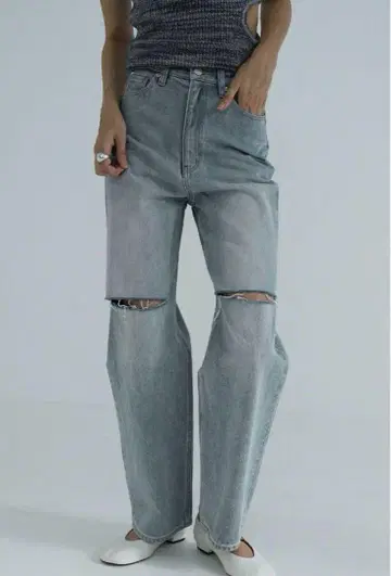 CLANE SLASH CUT DENIM PANTS