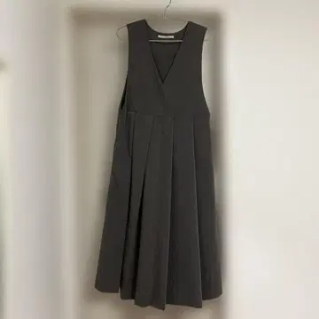 KBF 그레이 V넥 원피스