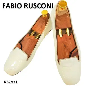 파비오 루스코니 스퀘어토 에나멜 패턴트 레더 오페라 플랫