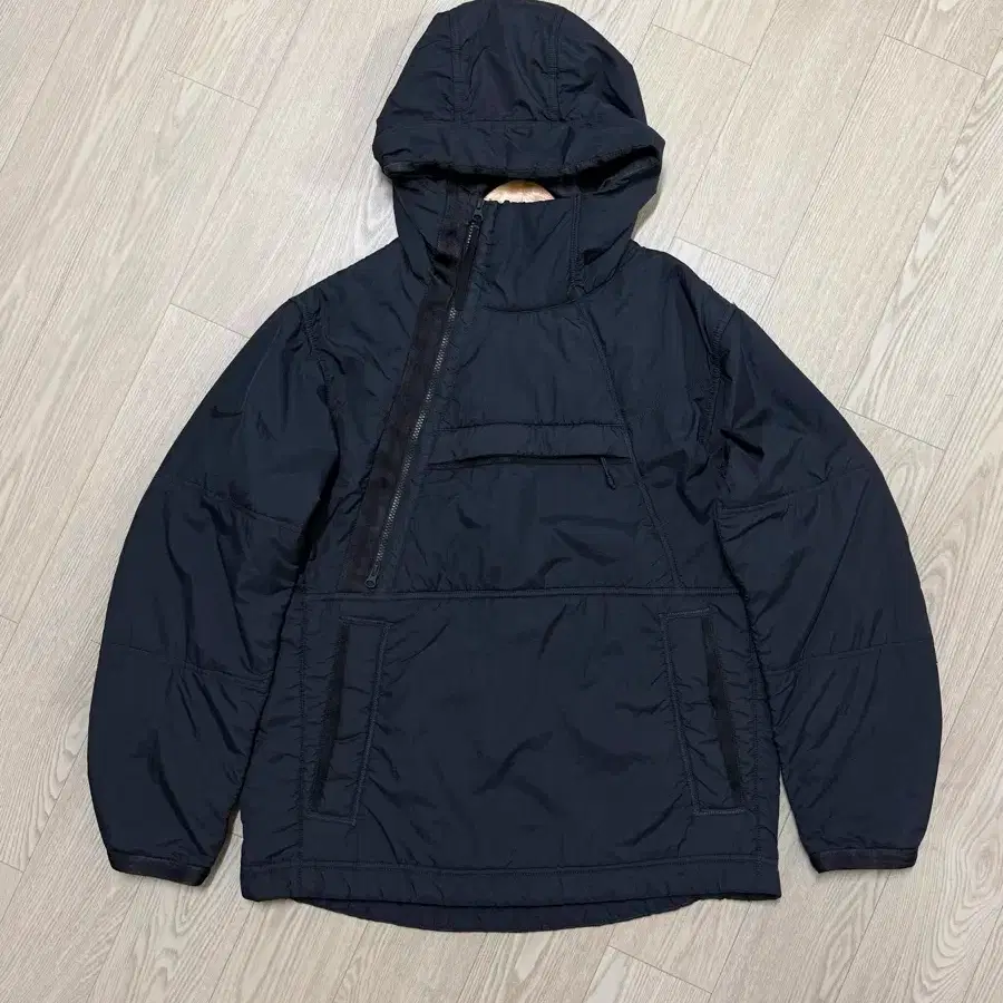 nike synthetic fill anorak