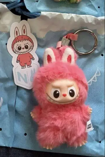 러브브 PIN FOR LOVE 봉제 인형 펜던트 알파벳