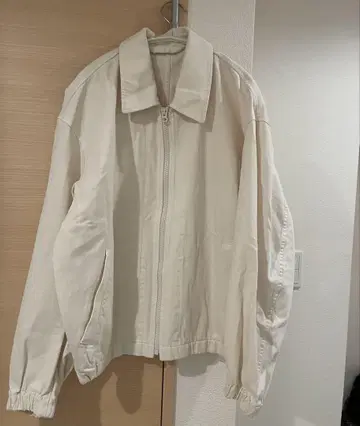 유니클로 U 집업 블루종 화이트