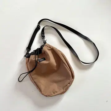 STANDARD SUPPLY 초크 숄더 백