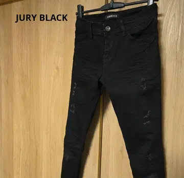 JURY BLACK 입체 가공 데미지 스키니 팬츠