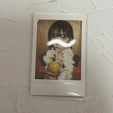 ExWHYZ now 폴라로이드