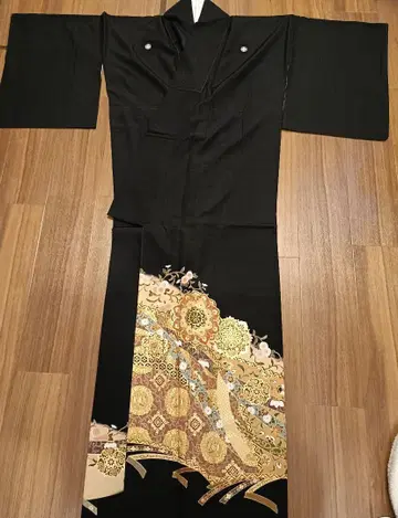 블랙 전통 예복 기모노 꽃무늬 자수 금실 장식