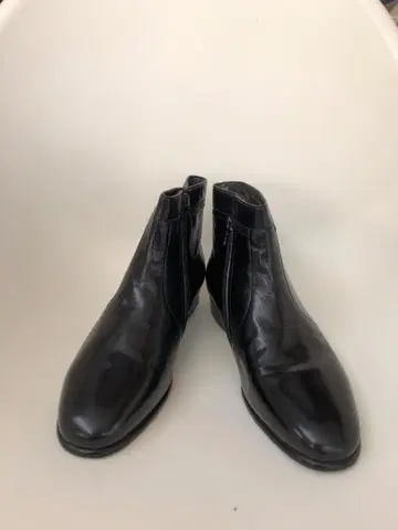 BALLY 블랙 지퍼 부츠 사이즈 7