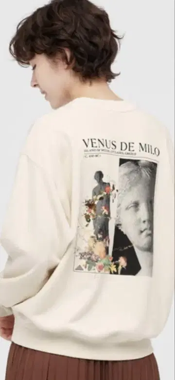 UNIQLO 루브르 박물관 맨투맨 긴팔 밀로의 비너스 XL 사이즈