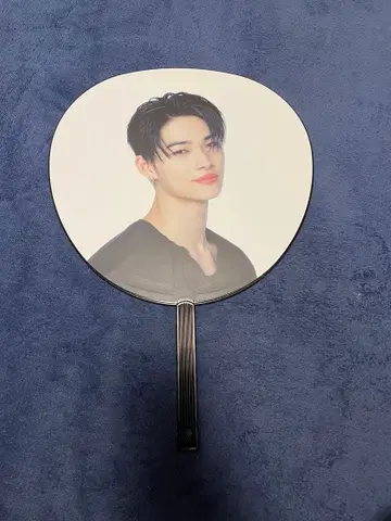 니키 워크 더 라인 부채