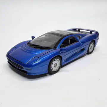welly 1/24 jaguar xj220
