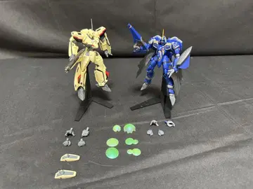 리볼텍 야마구치 YF-21 (YF-19은 증정품으로)