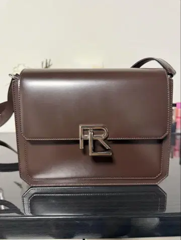 [ 박스 포함 새상품 ] 폴로 랄프로렌 브라운 가죽 숄더백