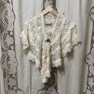 가격 인하 Chimaki. 레이스 숄 아이보리 장미