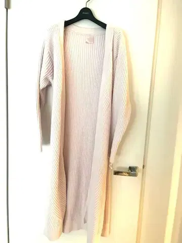 젤라또피케 옅은 핑크색 리브 니트 롱 가디건