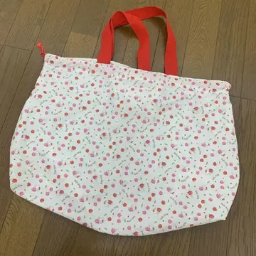 헬로키티 체리 패턴 토트백 에코백