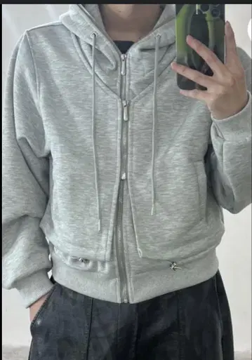그레이 후드 부착 집업 후드티