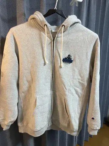 새상품급 Champion XLARGE 지퍼 후드티 L
