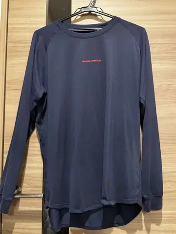 언더아머 롱 T셔츠 XL