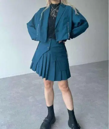 HARE 2 지퍼 자켓 치마바지 셋업