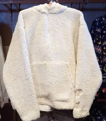 [ 미사용 새상품 ] 도쿄 디즈니랜드 칩&데일 보들보들 후드티 L 사이즈