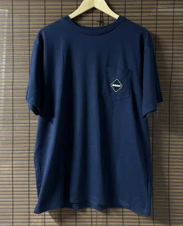 FCRB 포켓 TEE