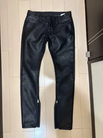 mnml 블랙 스키니 팬츠